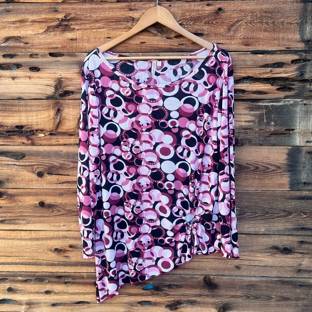 SUSUN LAWRENCE | Pink and Black Asymmetrical Shirt L